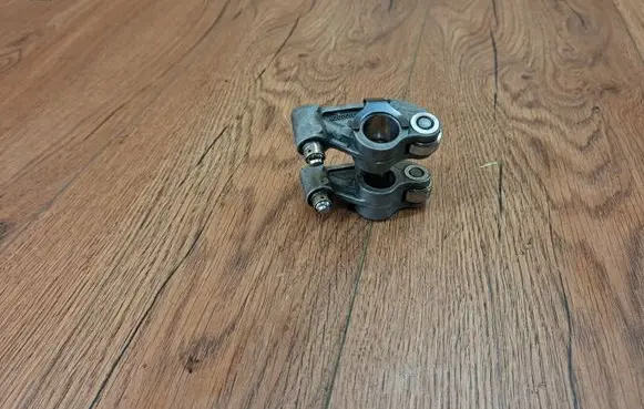 Renault Vel Satis Valve rocker arm 8200007915