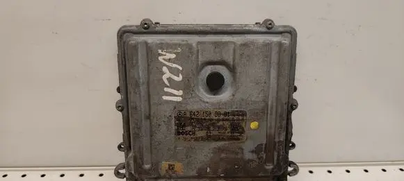 Mercedes-Benz E W211 Engine control unit/module 0281013391