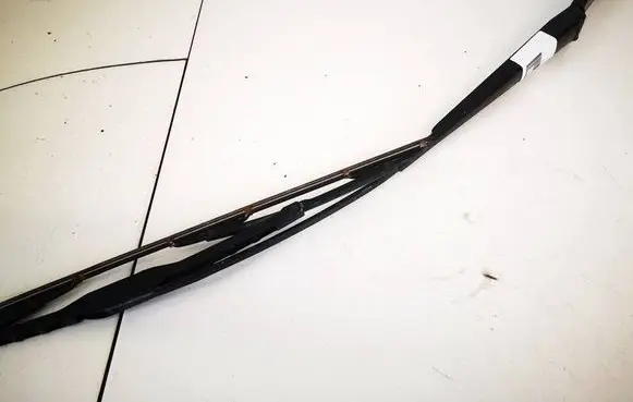 Volkswagen Transporter - Caravelle T5 Front wiper blade arm 7h1955409