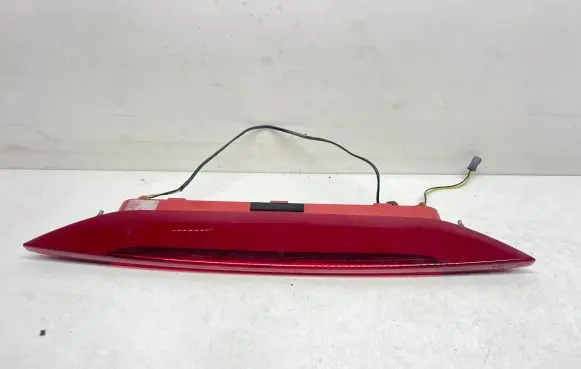 Volvo V60 Third/center stoplight