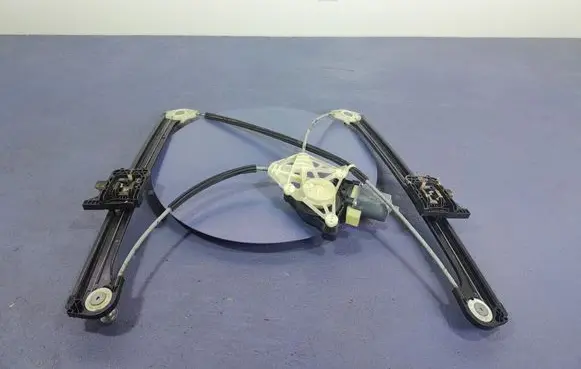 Audi Q7 4M Rear door window regulator with motor 4M0839462A