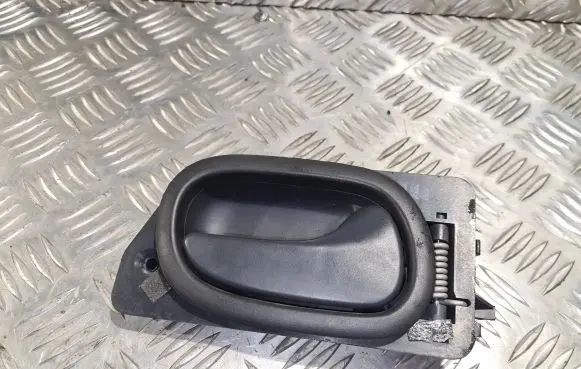 Renault Laguna I Front door interior handle 7700823285