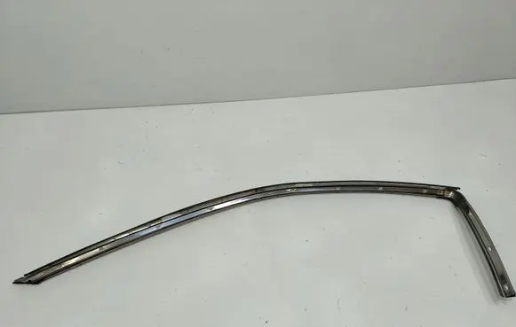 Mitsubishi 3000 GT Front door trim (molding) 