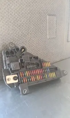 BMW 5 E60 E61 Fuse box set 690661901 6906619