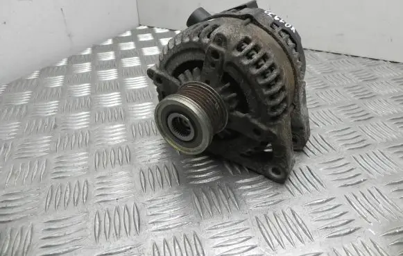 Ford Focus Generator/alternator CV6T10300BE VD19714