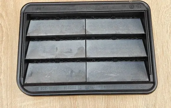 BMW 5 G30 G31 G38 Quarter panel pressure vent 9176945