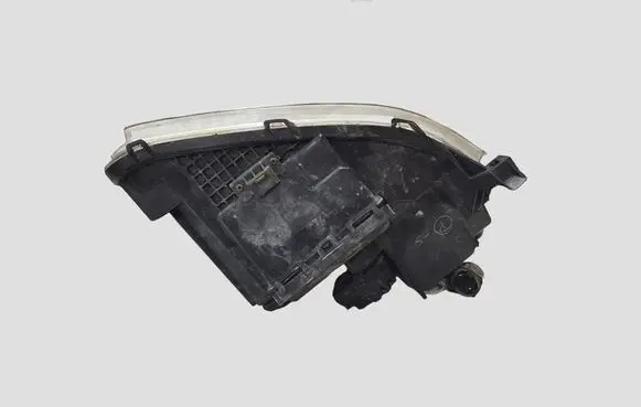 Toyota Avensis T250 Headlight/headlamp 10016337 108020675