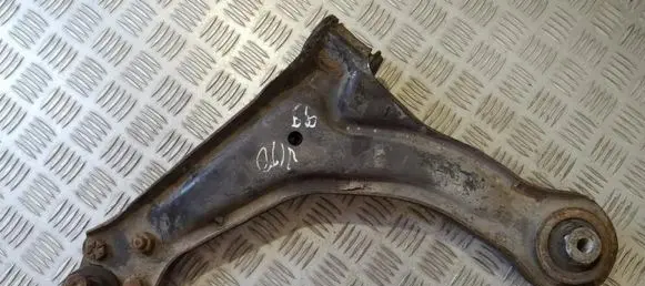 Front lower control arm/wishbone