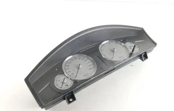 Chrysler 300 - 300C Speedometer (instrument cluster) P05172061AF