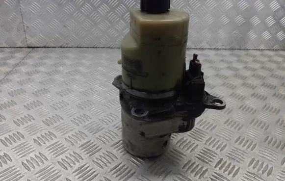 Ford C-MAX I Power steering pump 3M513K514DG