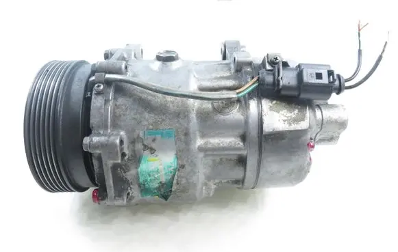 Volkswagen Bora Air conditioning (A/C) compressor (pump) 1J0820803F