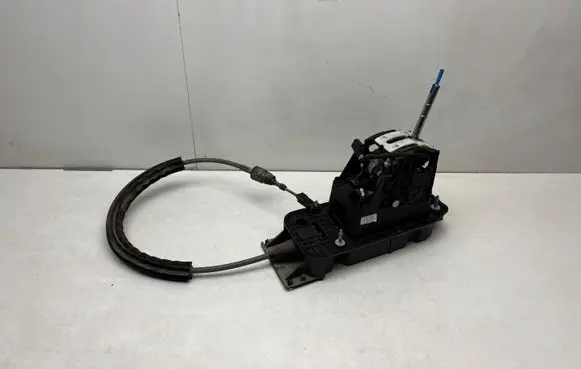 Volkswagen Jetta V Gear shifter/selector 1K1713025L