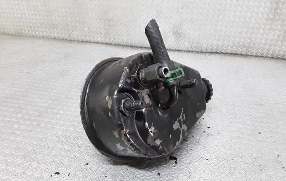 Renault Megane I Power steering pump