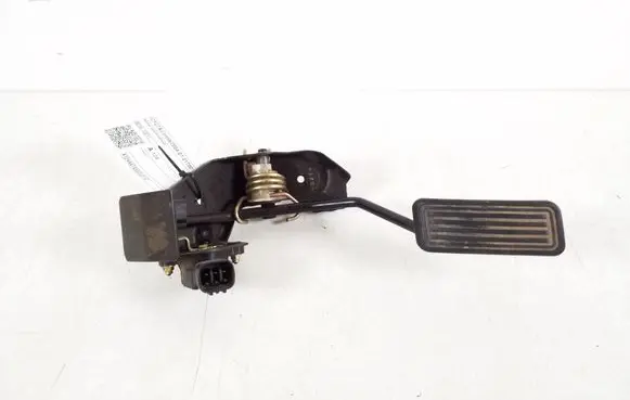 Toyota Corolla E120 E130 Accelerator throttle pedal 78010-13011