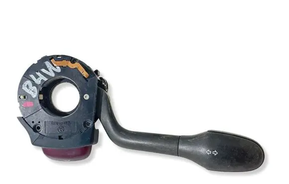 Volkswagen PASSAT B4 Indicator stalk QC88S97