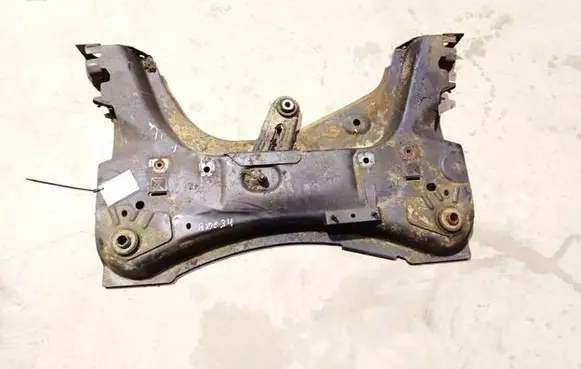 Nissan Note (E11) Front subframe