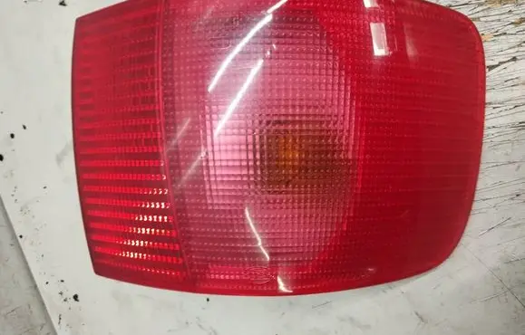 Audi A6 S6 C4 4A Rear/tail lights 138007
