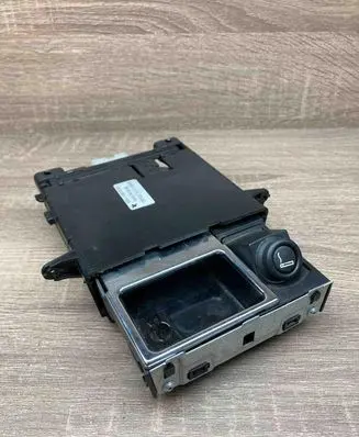 BMW 5 E60 E61 Car ashtray 6976376 22167210