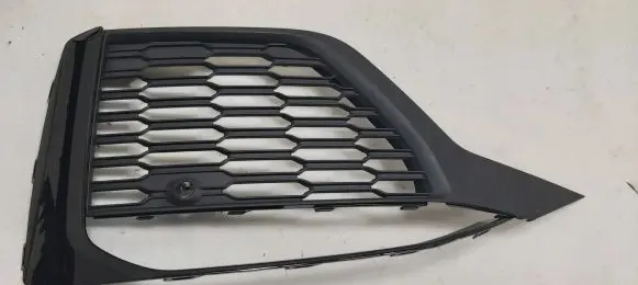 Audi Q7 4M Front bumper lower grill 4M0807682AM