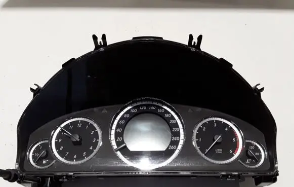 Mercedes-Benz E W212 Speedometer (instrument cluster) A2129001010