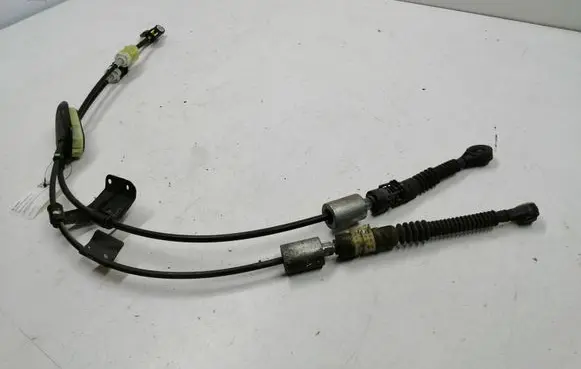 Nissan Qashqai Gear shift cable linkage 