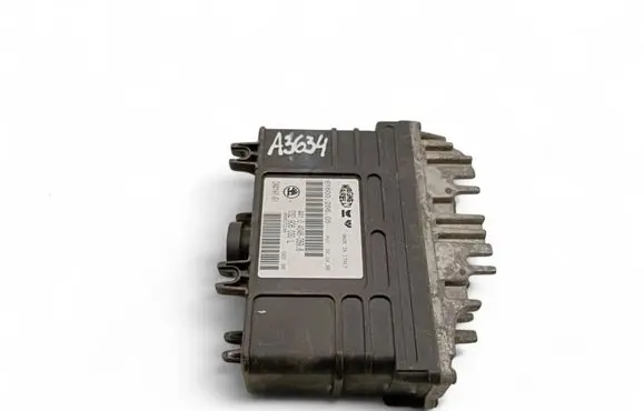Volkswagen Golf III Engine control unit/module ECU 032906030L