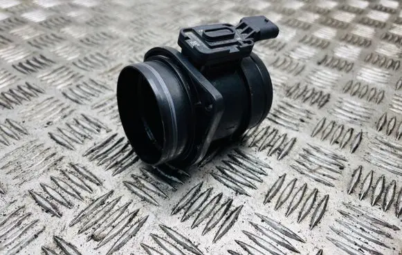 Volkswagen PASSAT B8 Mass air flow meter 04L906461B 5WK98102