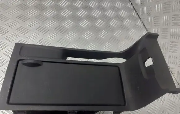 Mazda 3 I Glove box BP4K64431