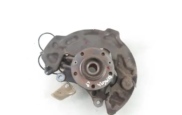 Peugeot 508 Front wheel hub spindle knuckle