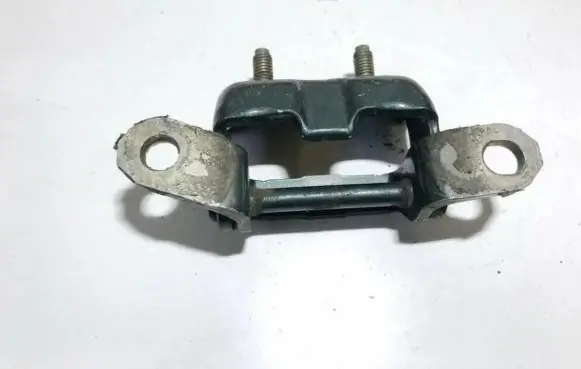 Nissan Primera Tailgate/trunk/boot hinge