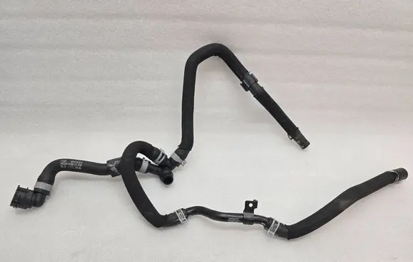 Volkswagen Tayron II Engine coolant pipe/hose 5QS121064K