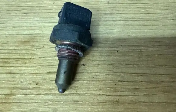 BMW 3 E90 E91 Coolant temperature sensor 1433076