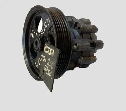 Opel Insignia A Power steering pump 55563329