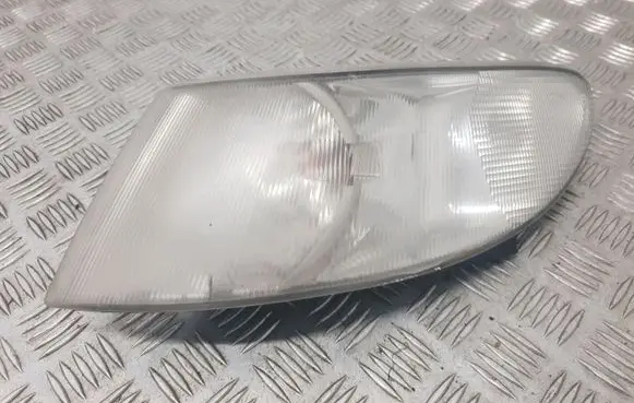 Saab 900 Front indicator light 4373973