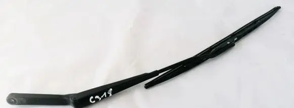 Renault 19 Front wiper blade arm