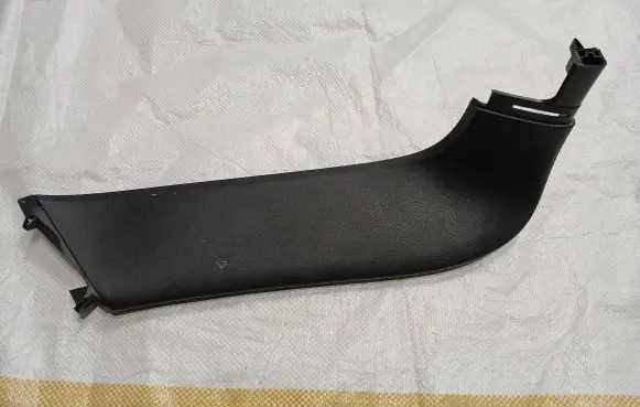Porsche Cayenne (92A) Tailgate/trunk side cover trim 7P5867587A A047720 7P5867587
