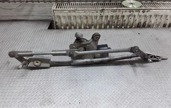 Volvo XC70 Front wiper linkage and motor 09151848
