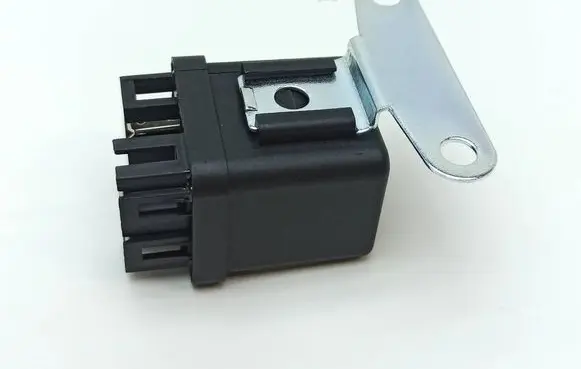 Chatenet CH32 Glow plug pre-heat relay 11965077911