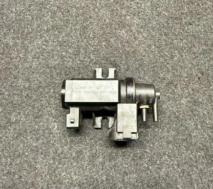 BMW 5 F10 F11 Turbo solenoid valve 7626351