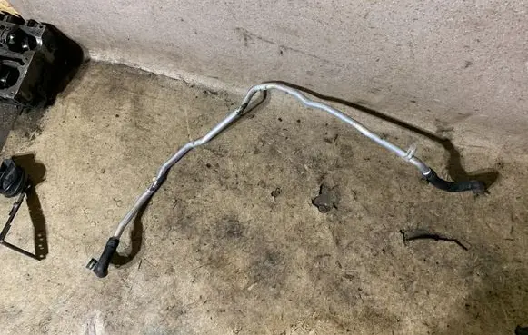 Mercedes-Benz E W212 Engine coolant pipe/hose A2128304396