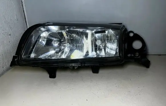 Volvo S80 Headlight/headlamp