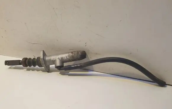 Audi 80 90 S2 B4 Clutch master cylinder 893721401D