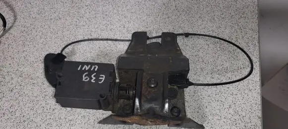 BMW 5 E39 Loading door lock 8168892