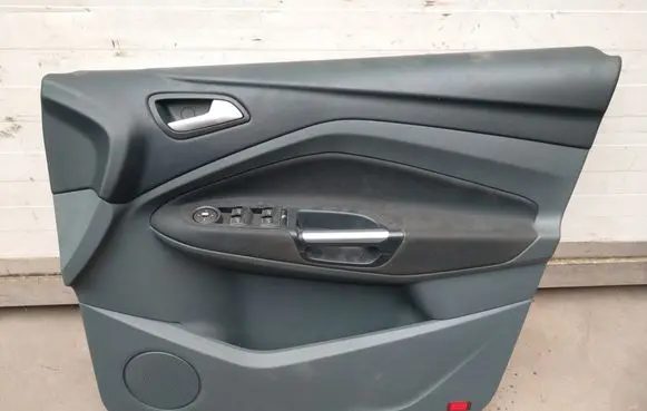 Ford C-MAX II Front door card panel trim