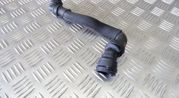 BMW 5 G30 G31 Engine coolant pipe/hose 9299619