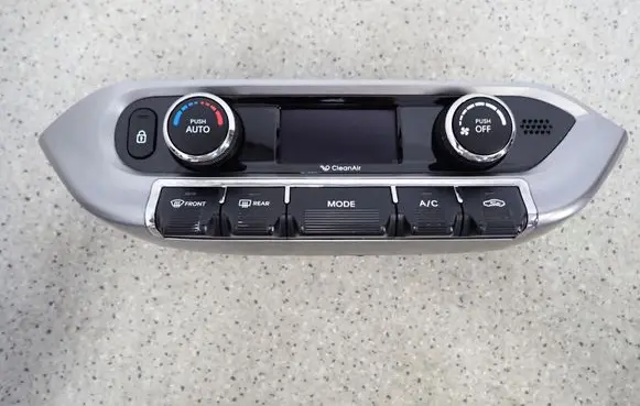 KIA Rio Tailgate/trunk/boot open switch 972501W520