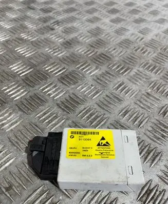 BMW 5 E60 E61 Center console control module 9113064