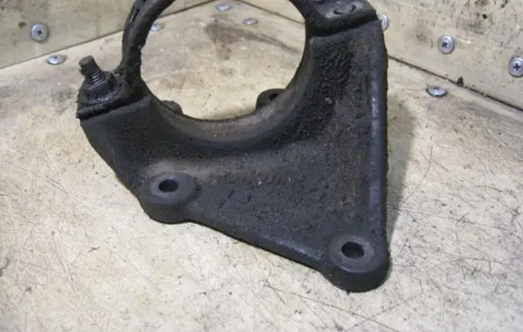 Ford Focus Engine mounting bracket XS403K305EB