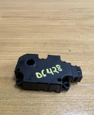 Mercedes-Benz GLC X253 C253 Intake manifold valve actuator/motor T1002128B D6428