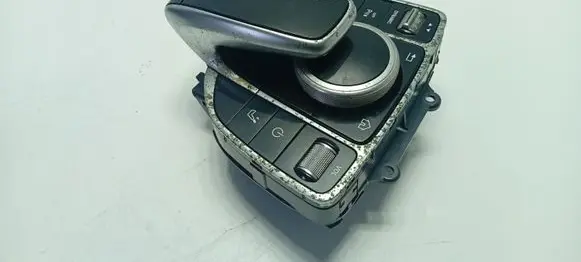 Mercedes-Benz E W213 Head unit multimedia control A2139059505